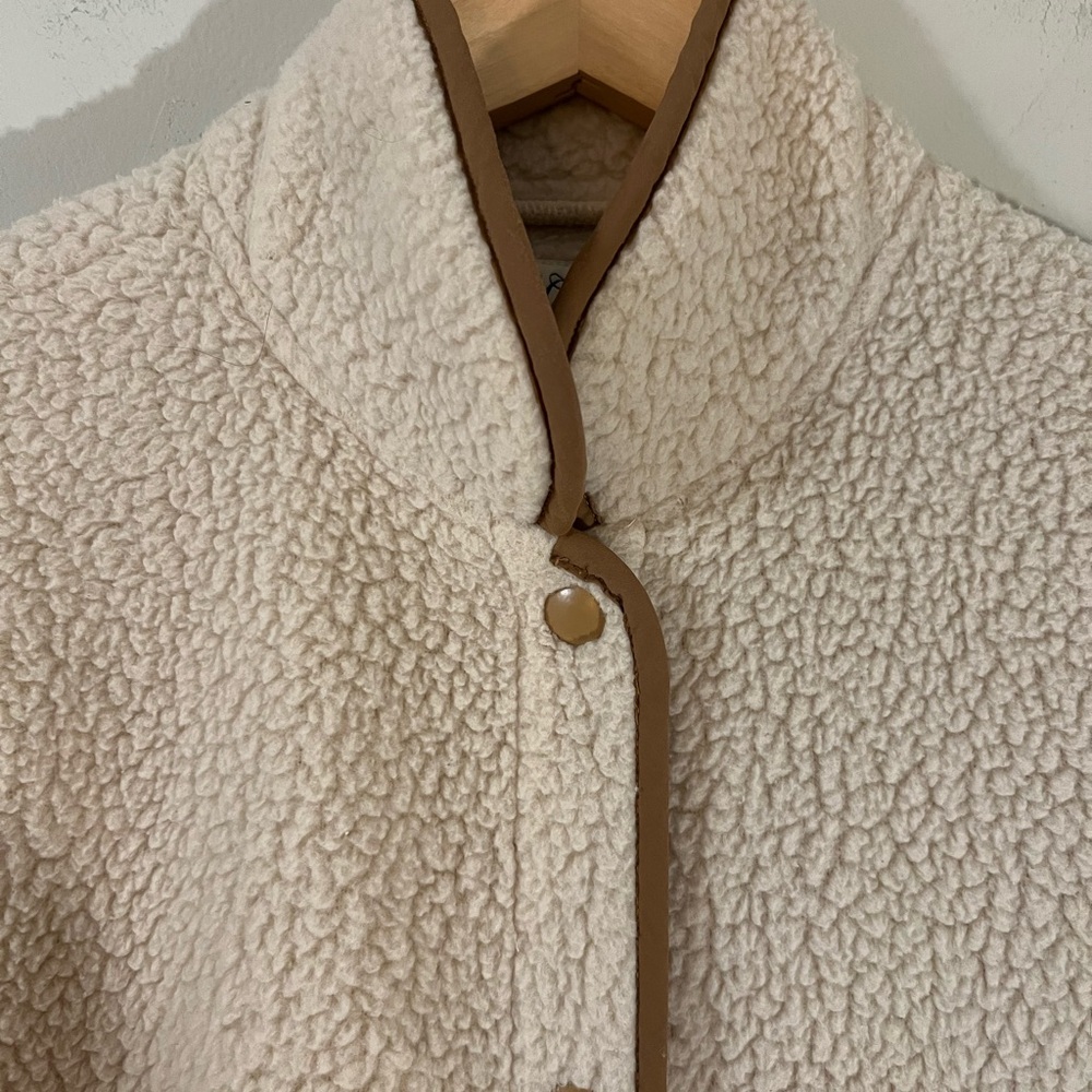 J.Crew cream tan vintage fleece Sherpa cozy button up teddy jacket winter layer - Picture 2 of 5